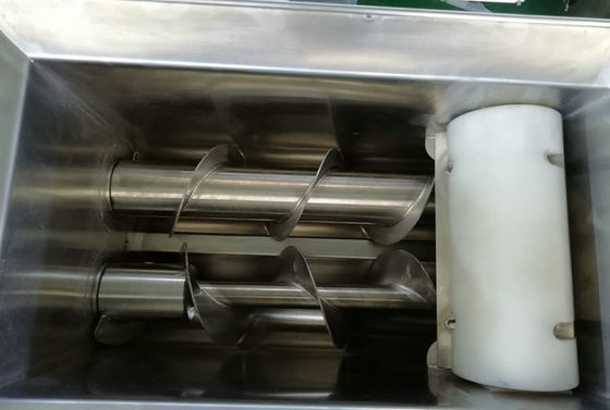 Three Hoppers 1700*920mm Food Encrusting Machine