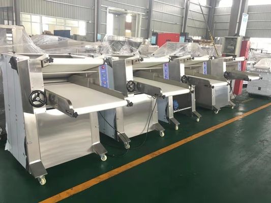 máquina de aço inoxidável da imprensa da massa 304 de 30kg/time 4KW